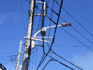 令和7年9月　三鷹市　街路灯修繕工事