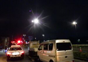 令和8年5月　西東京市都道　大型道路照明　交通事故夜間緊急対応